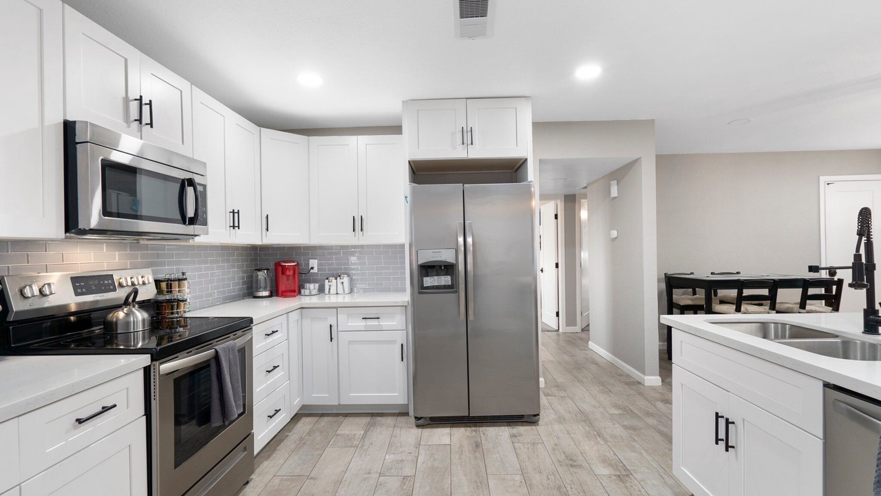 Photo of Kitchen in New Papago Parkway