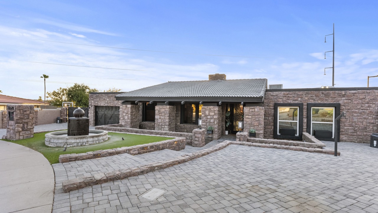 Photo of Outdoor in Regency Heights