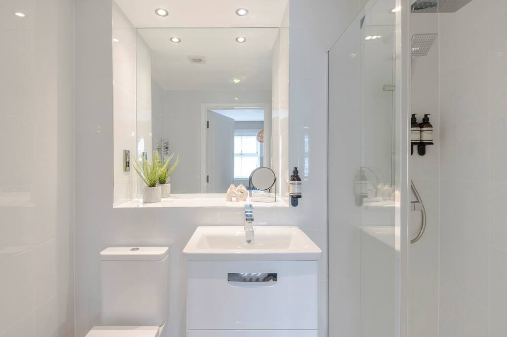 Photo of Bathroom in East Walworth