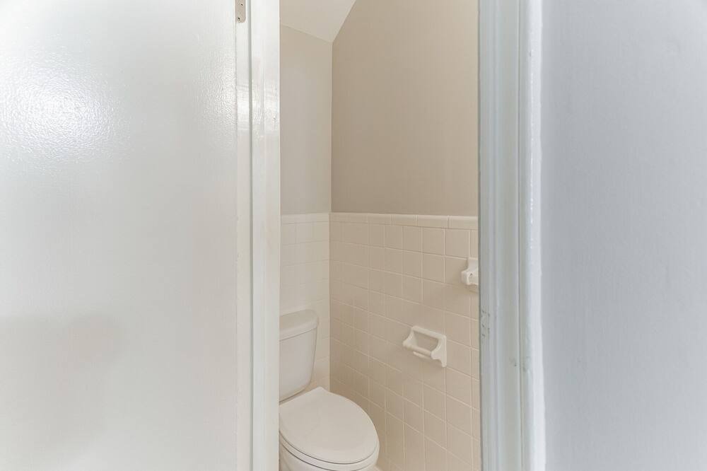 Photo of Bathroom in Albany