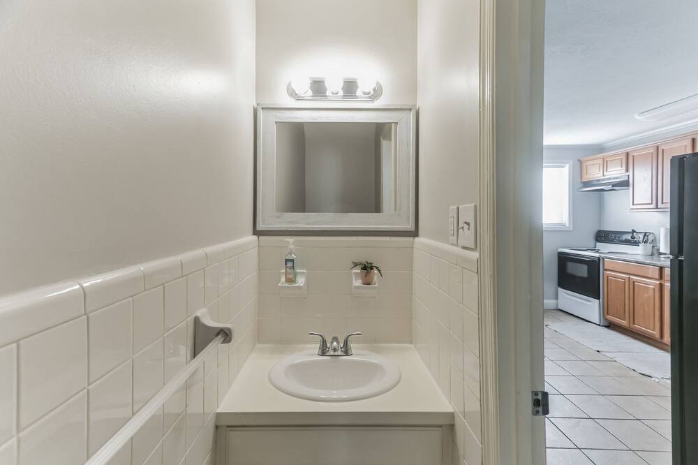 Photo of Bathroom in Albany