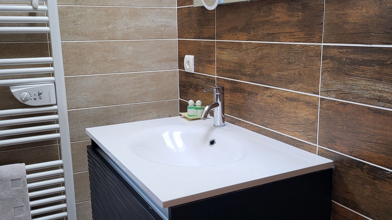 Photo of Bathroom in Saint-Victor-de-Malcap