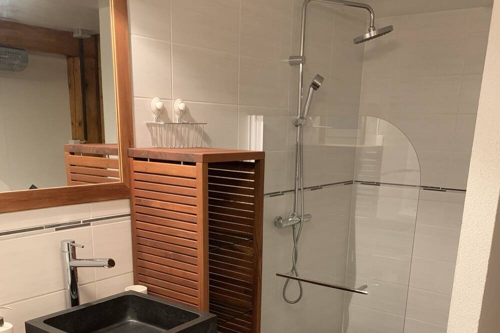 Photo of Bathroom in Montreux