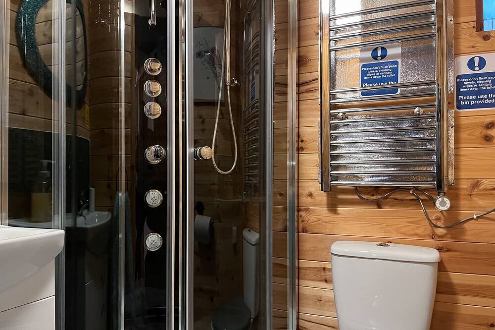 Photo of Bathroom in Skegby