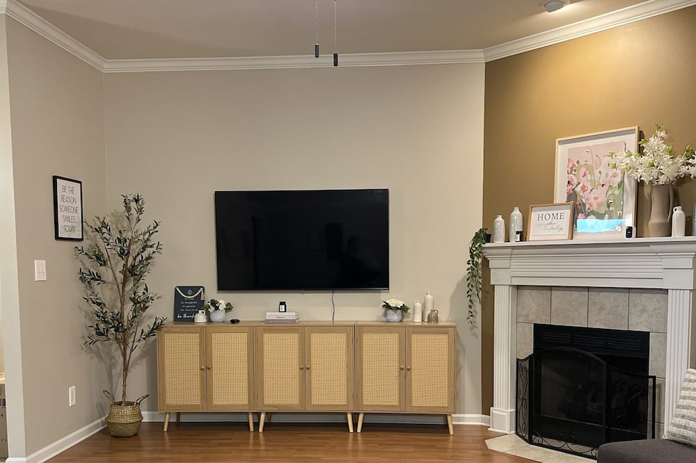 Photo of Bedroom in Bryant