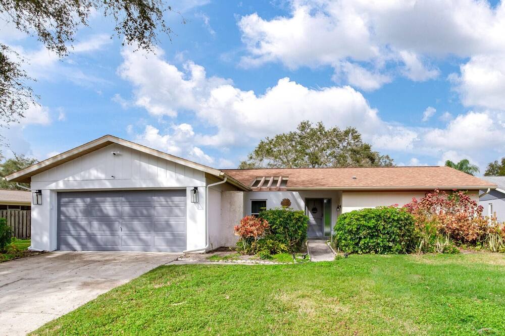 Photo of Outdoor in Rustic Oaks
