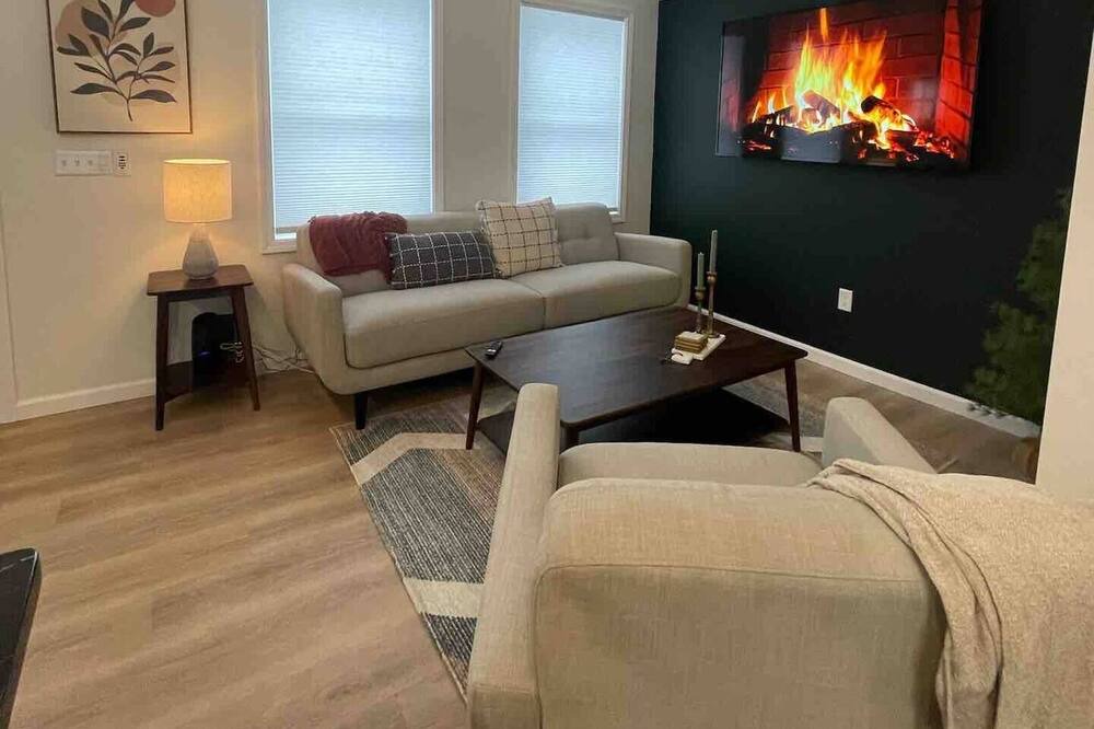Photo of Livingroom in East Irondequoit