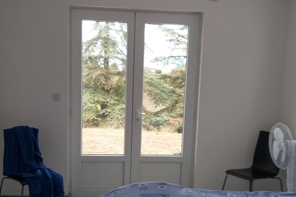 Photo of Bedroom in Montirat