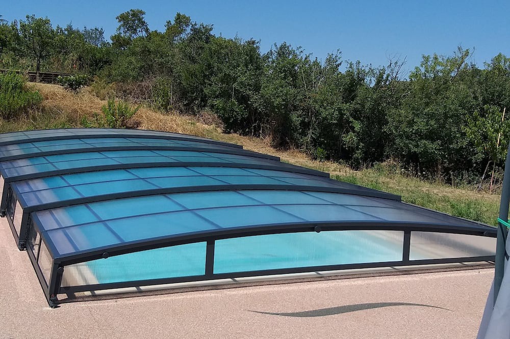 Photo of Outdoor in Montirat