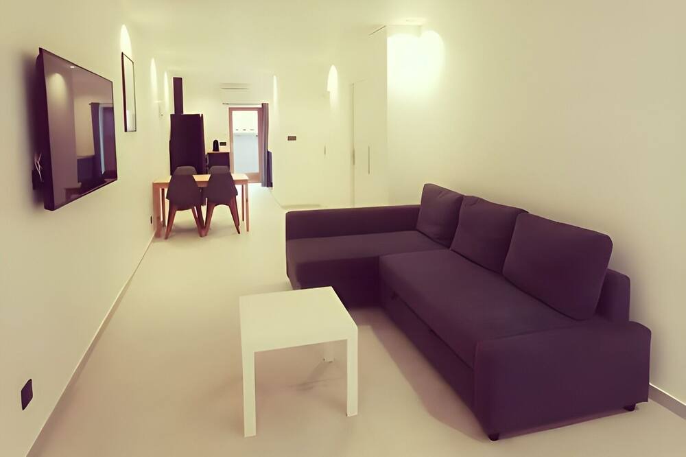Photo of Livingroom in Centre Ville