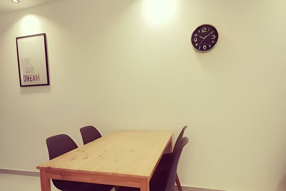 Photo of Livingroom in Centre Ville