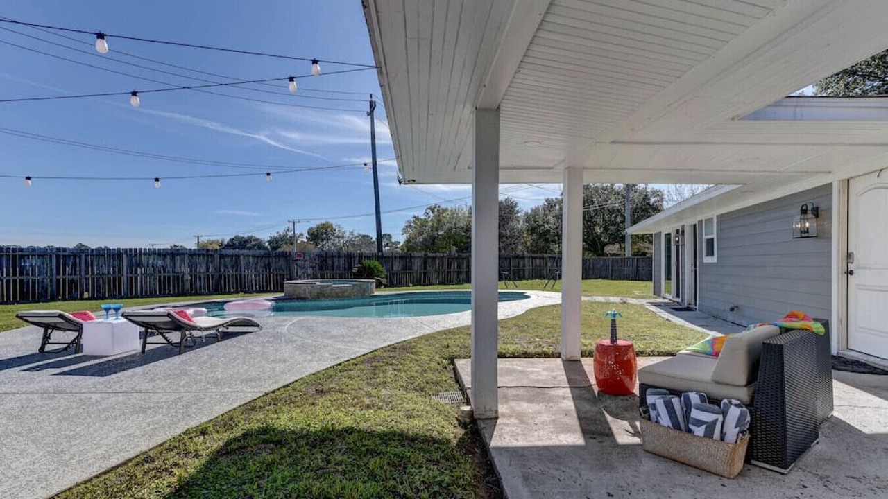 Photo of Outdoor in Clear Lake