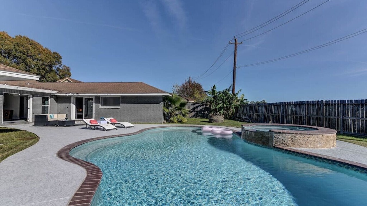 Photo of Outdoor in Clear Lake