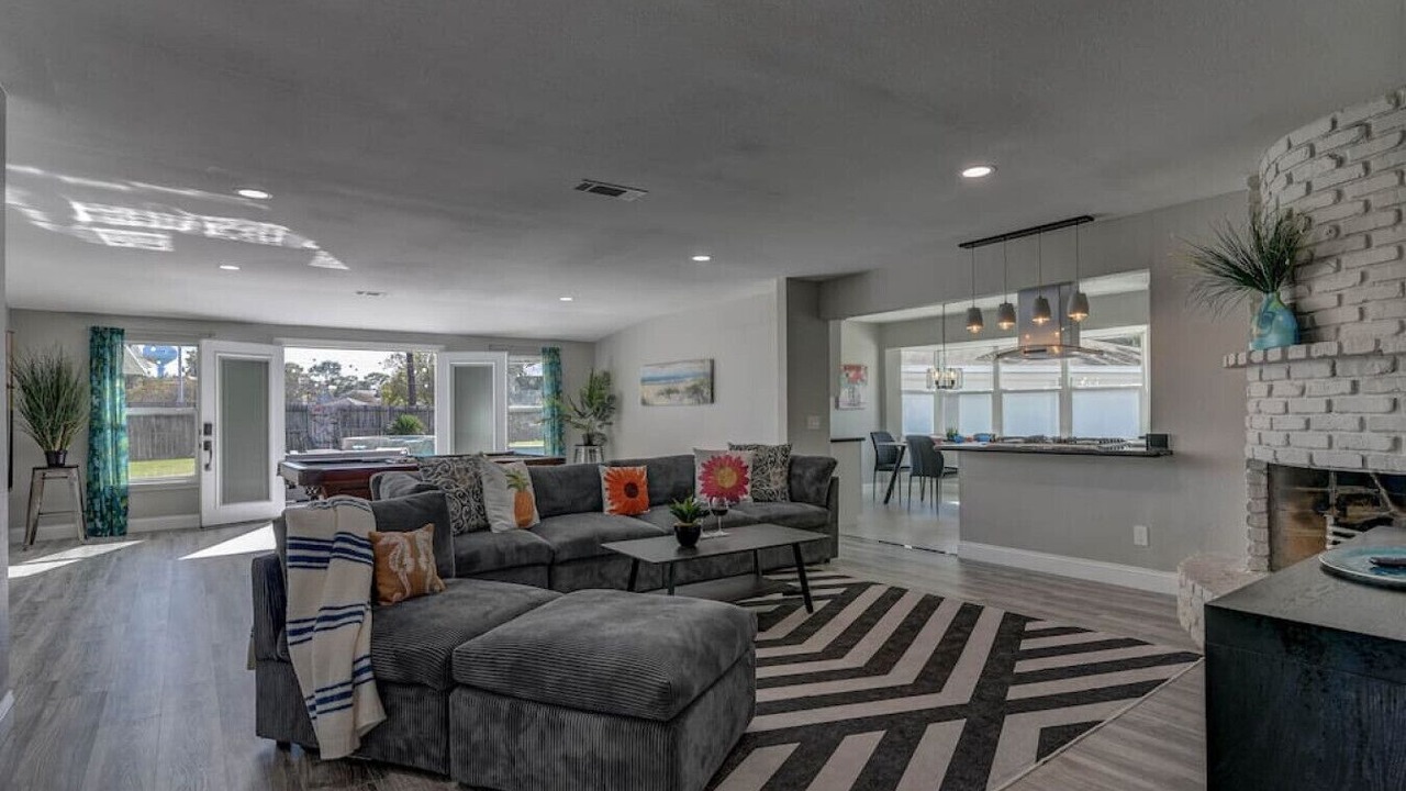 Photo of Livingroom in Clear Lake