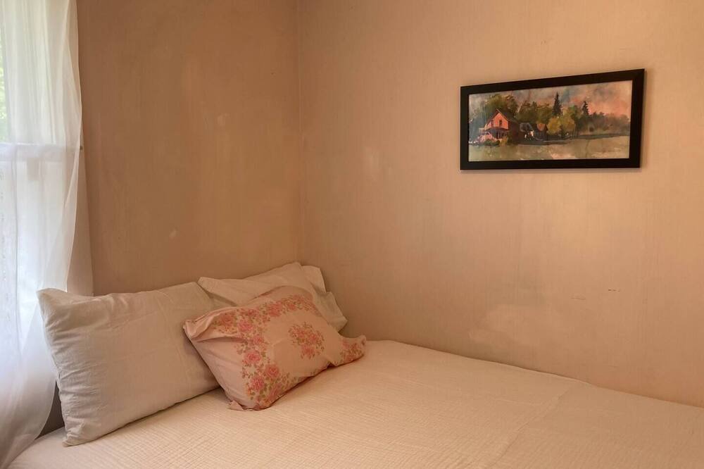 Photo of Bedroom in West Shokan