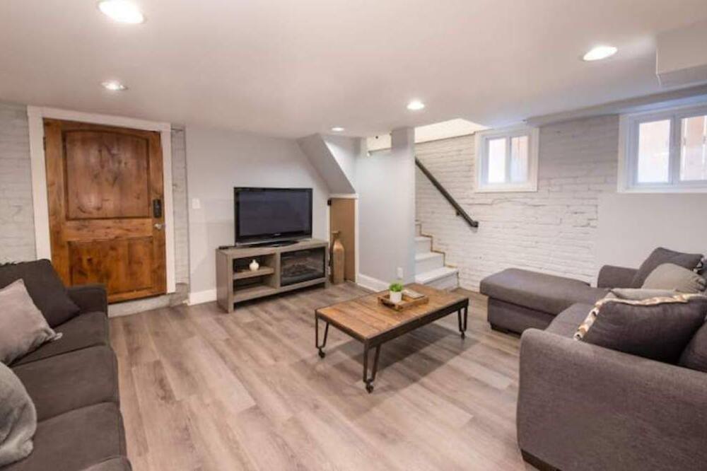 Photo of Livingroom in Uptown