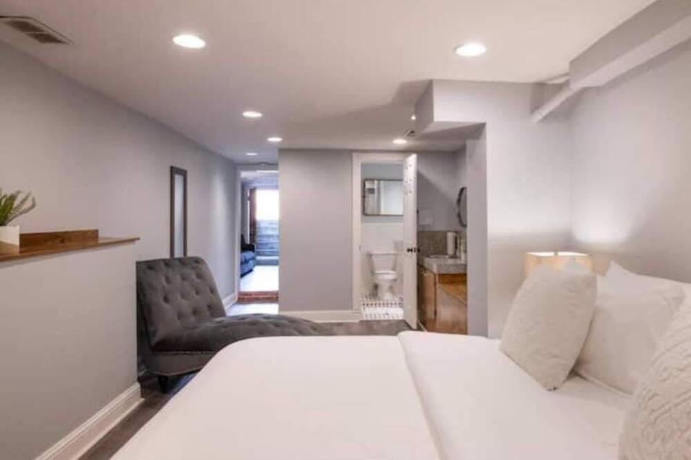 Photo of Bedroom in Uptown
