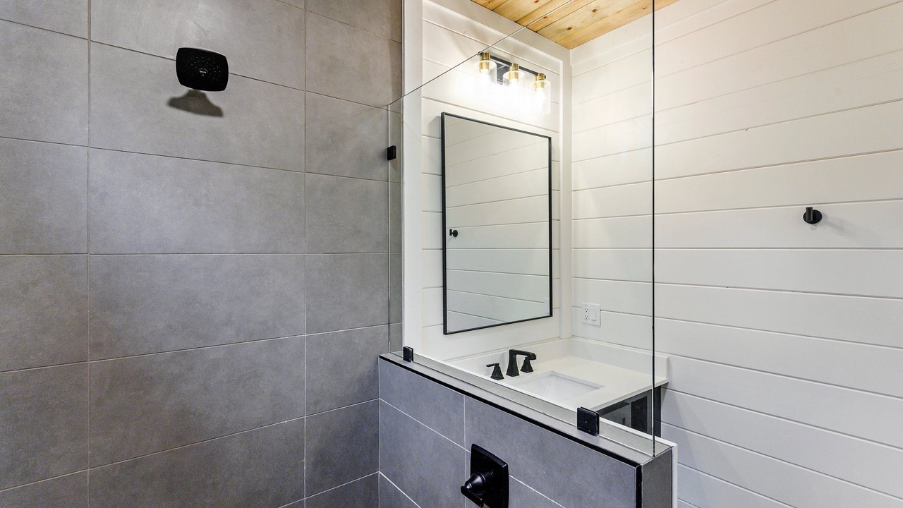 Photo of Bathroom in Hochatown