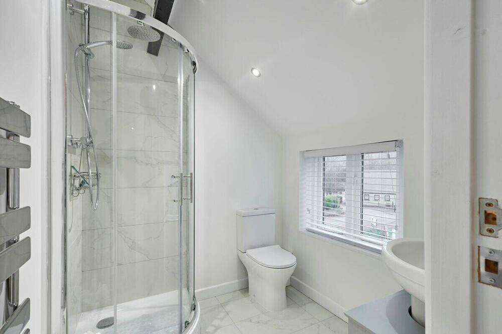 Photo of Others in Chapel en le Frith