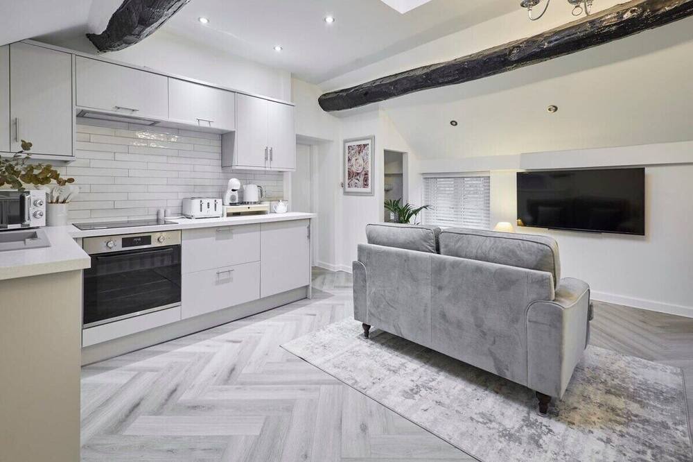 Photo of Others in Chapel en le Frith