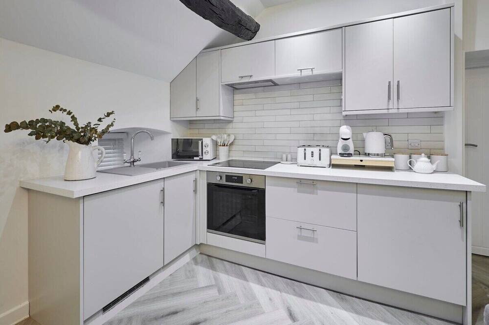 Photo of Others in Chapel en le Frith