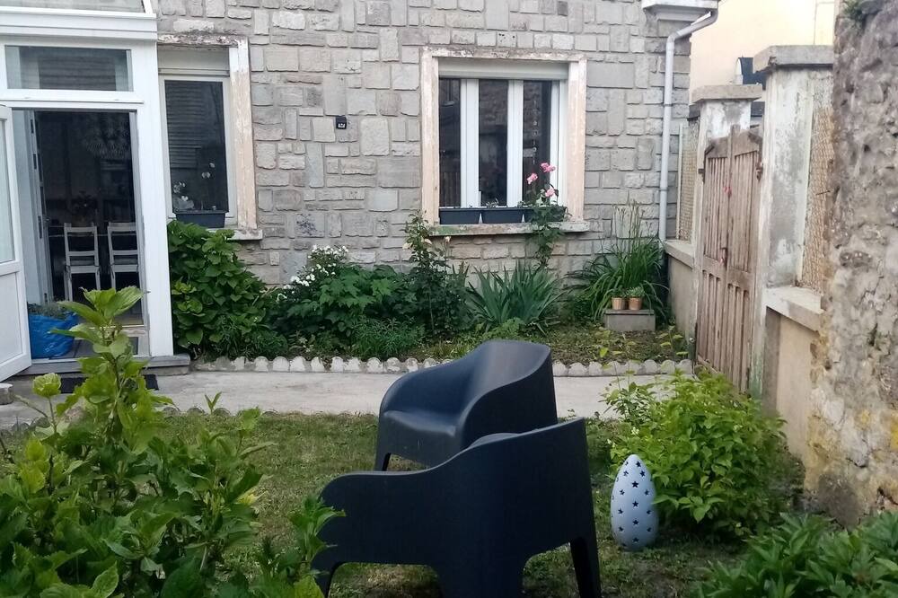 Photo of Outdoor in Givet
