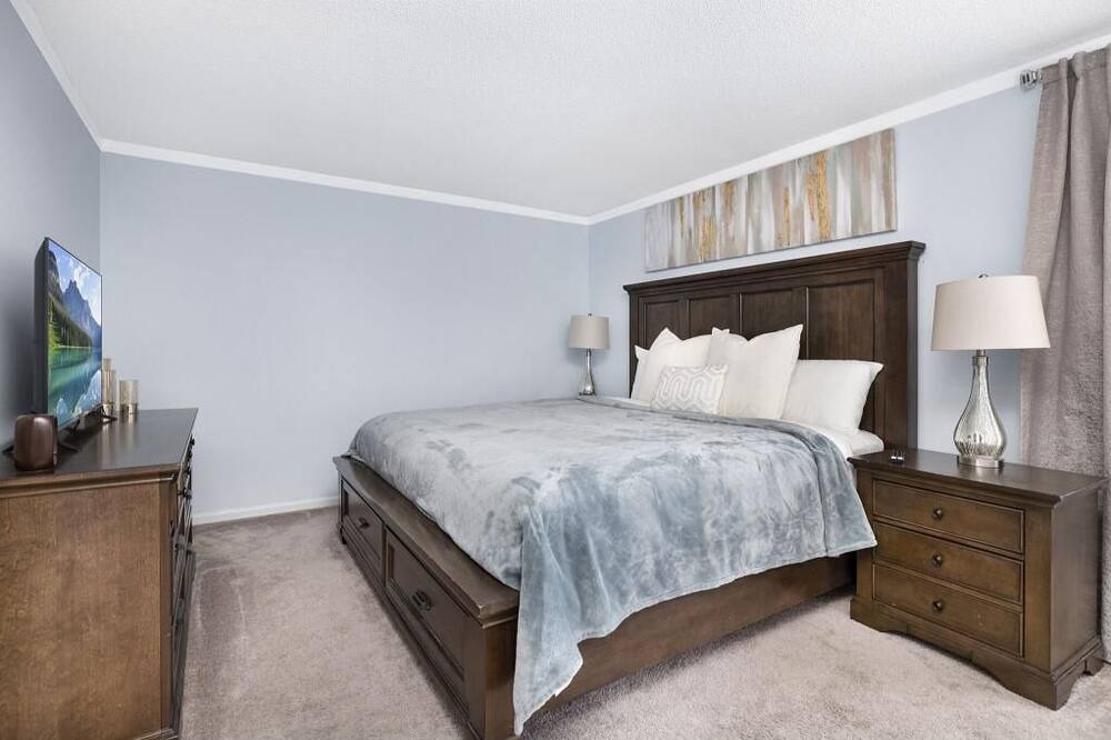 Photo of Bedroom in Pineville