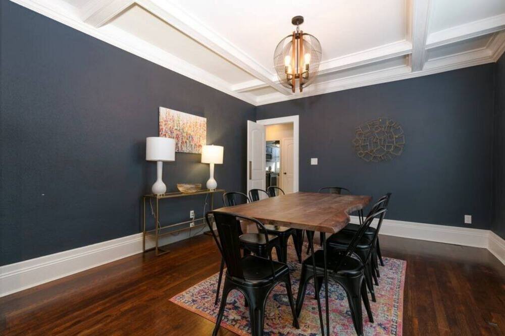 Photo of Bedroom in Shaw