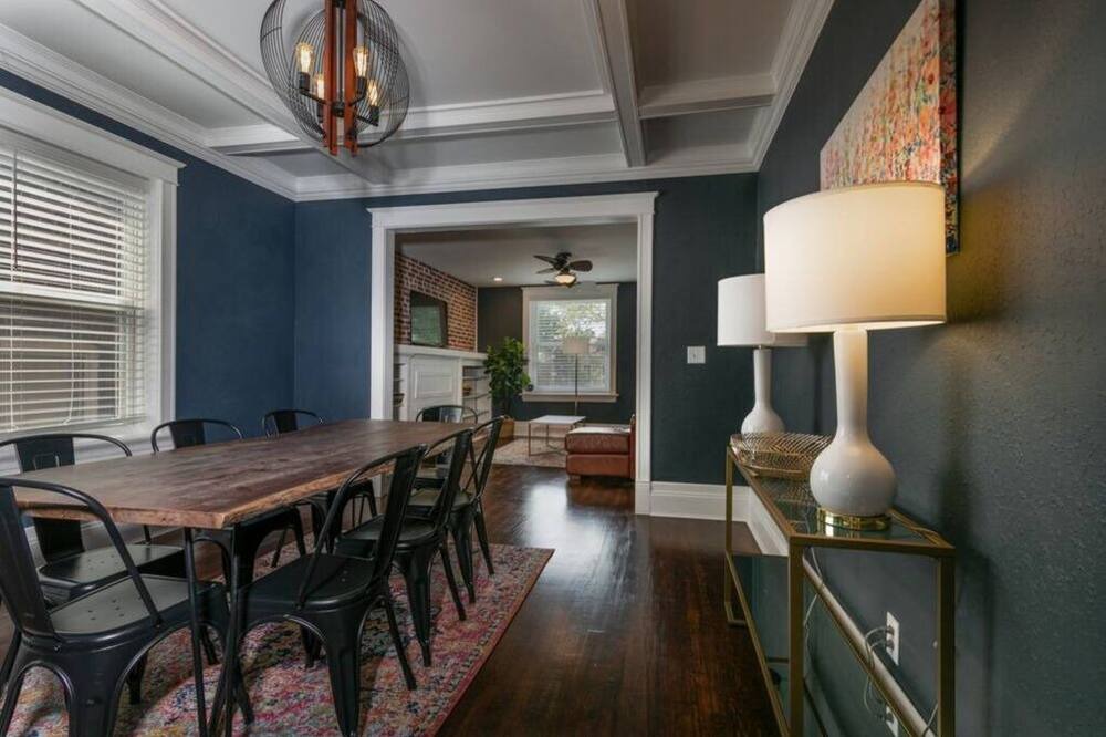 Photo of Bedroom in Shaw