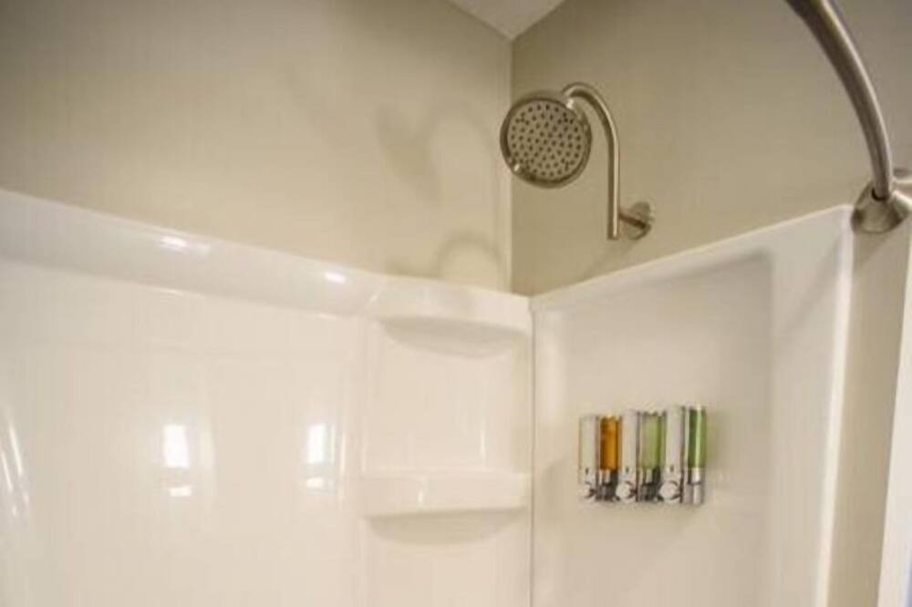 Photo of Bathroom in Shaw