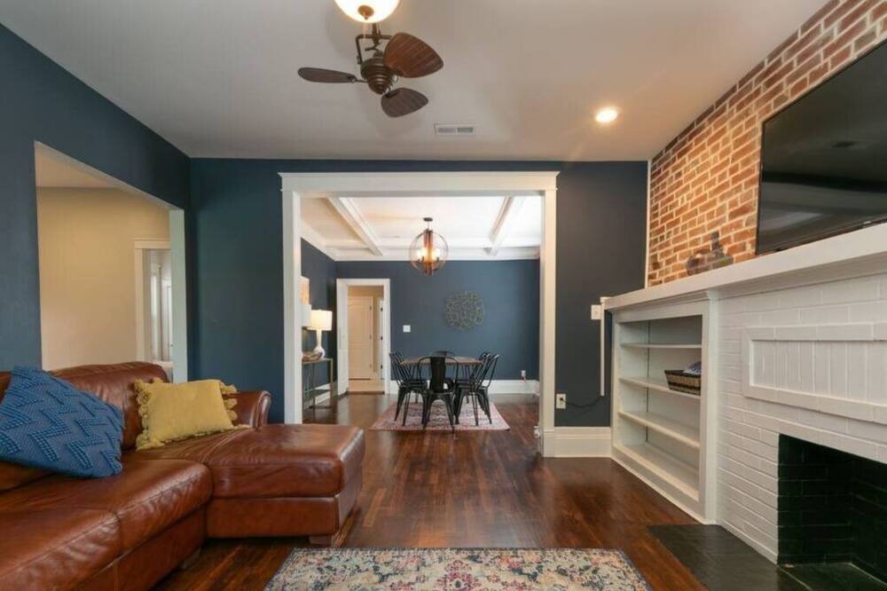 Photo of Bedroom in Shaw