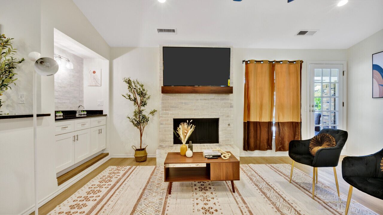 Photo of Livingroom in Plano