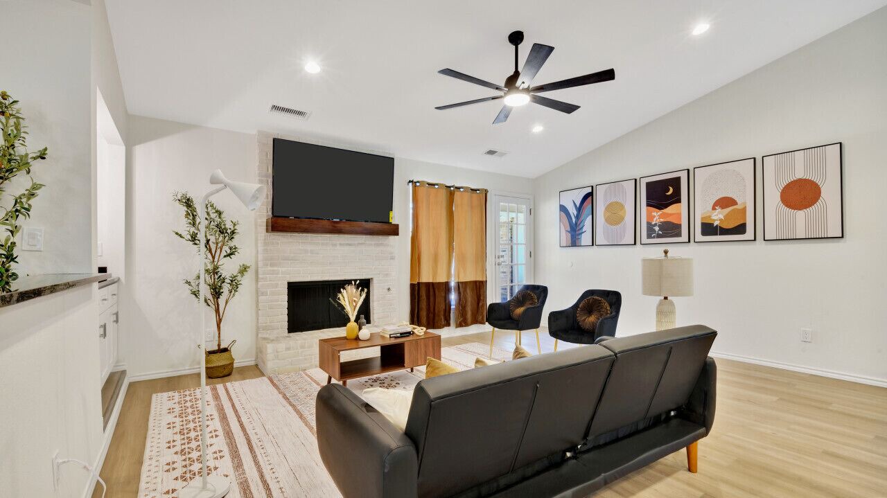Photo of Livingroom in Plano