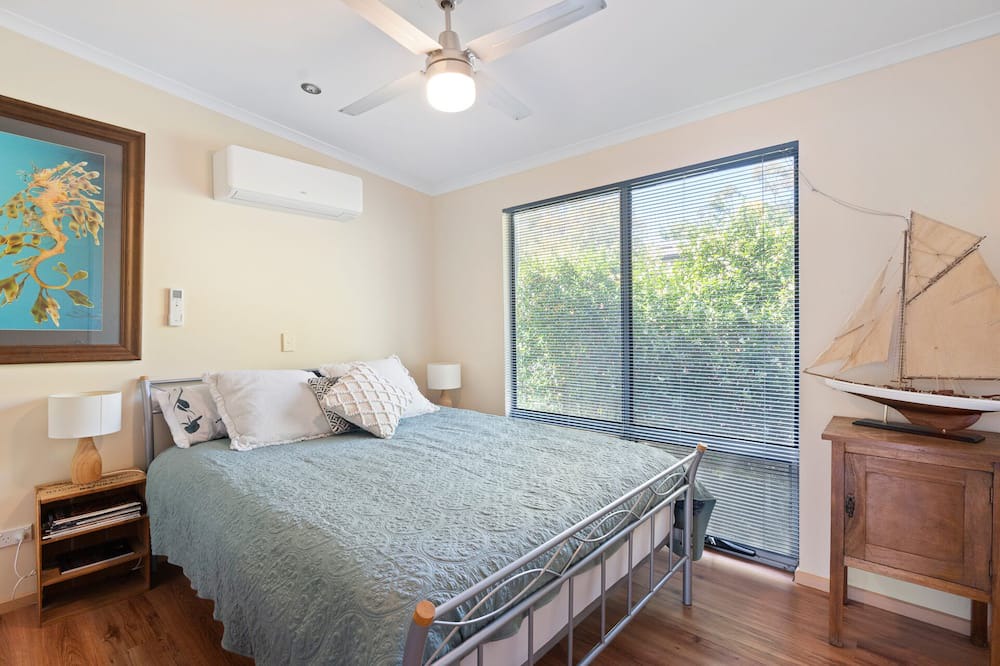 Photo of Others in Second Valley