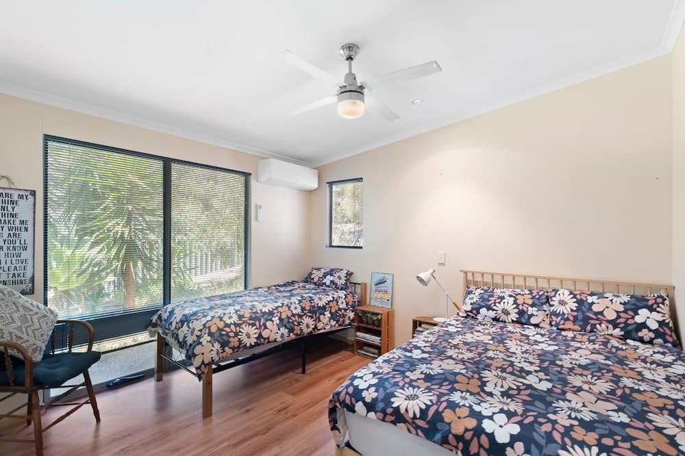 Photo of Others in Second Valley