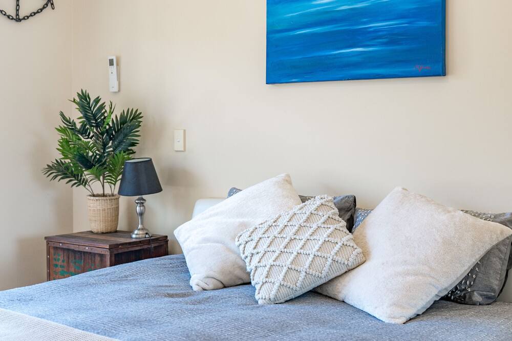 Photo of Others in Second Valley