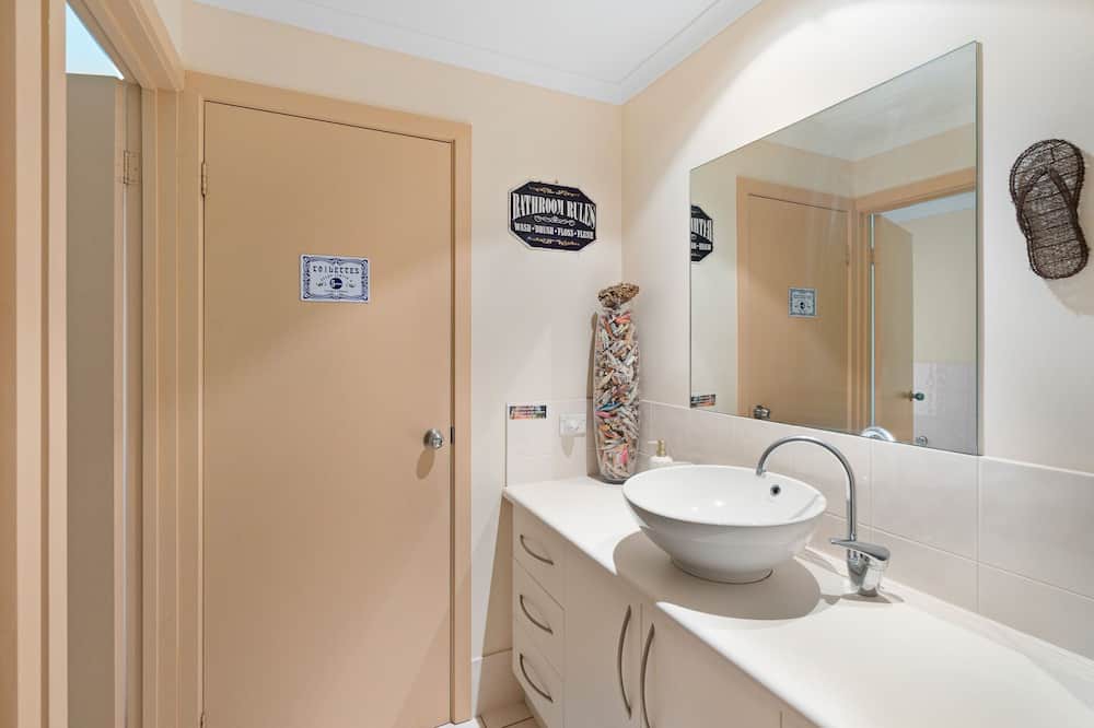 Photo of Others in Second Valley