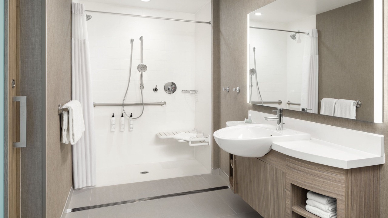 Photo of Bathroom in Hollins