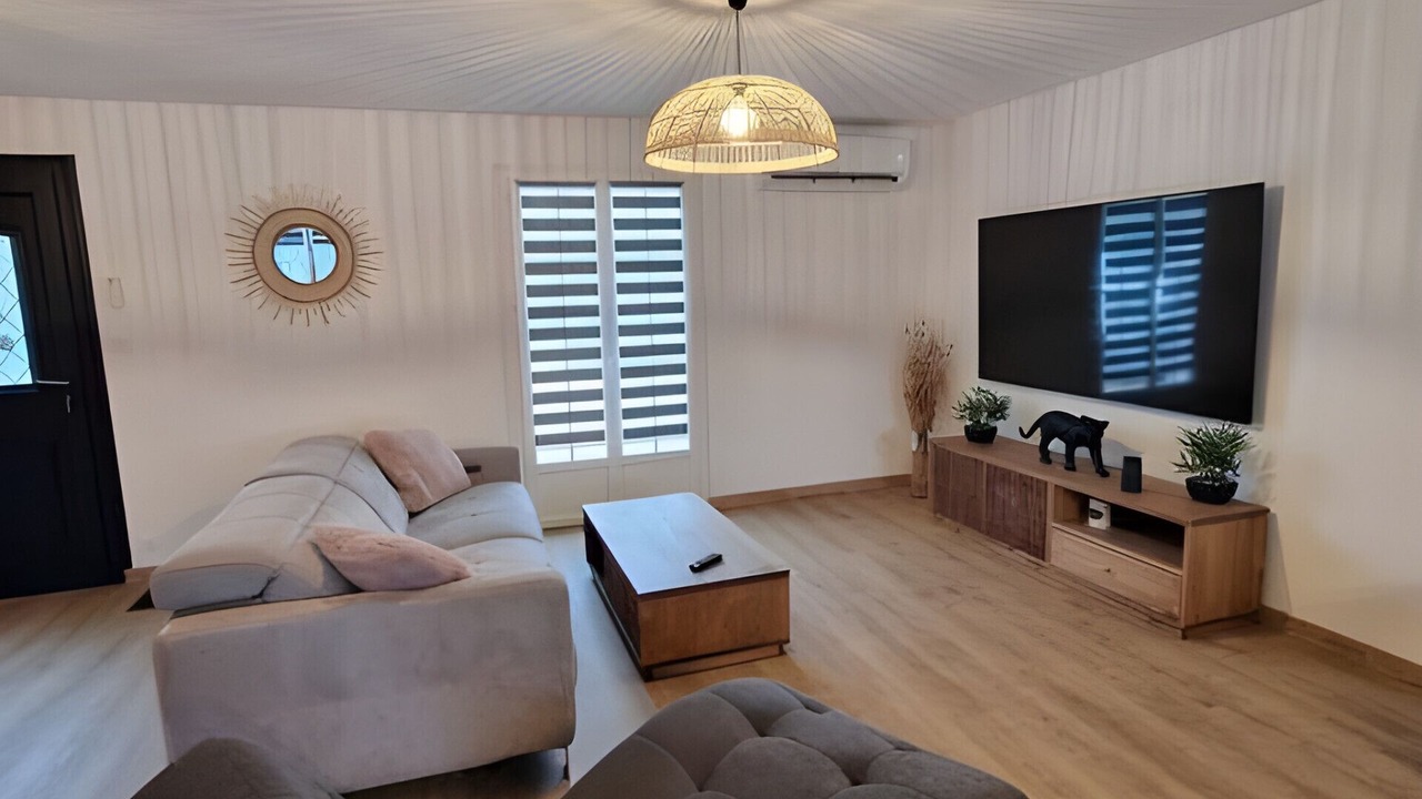 Photo of Livingroom in La Suze-sur-Sarthe