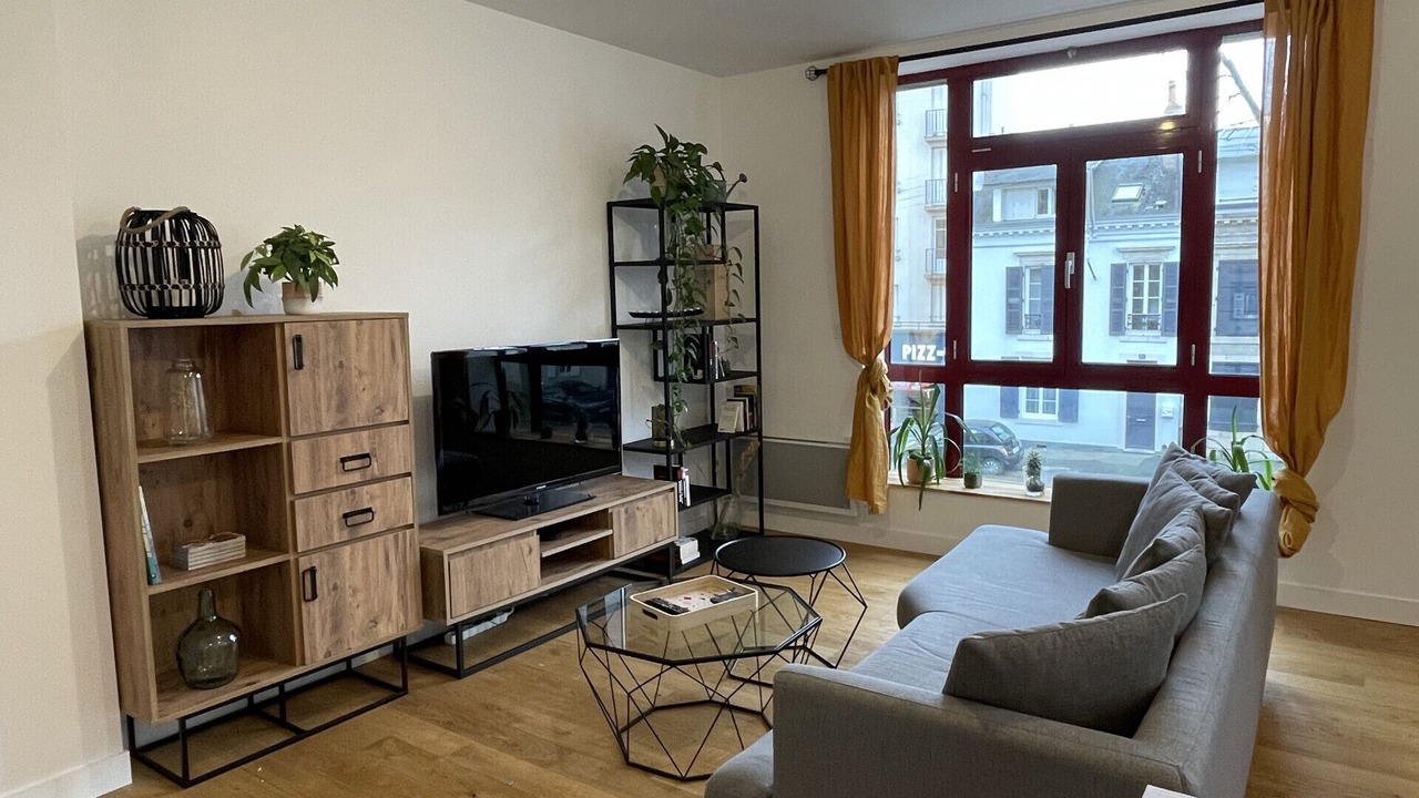 Photo of Others in Bollee