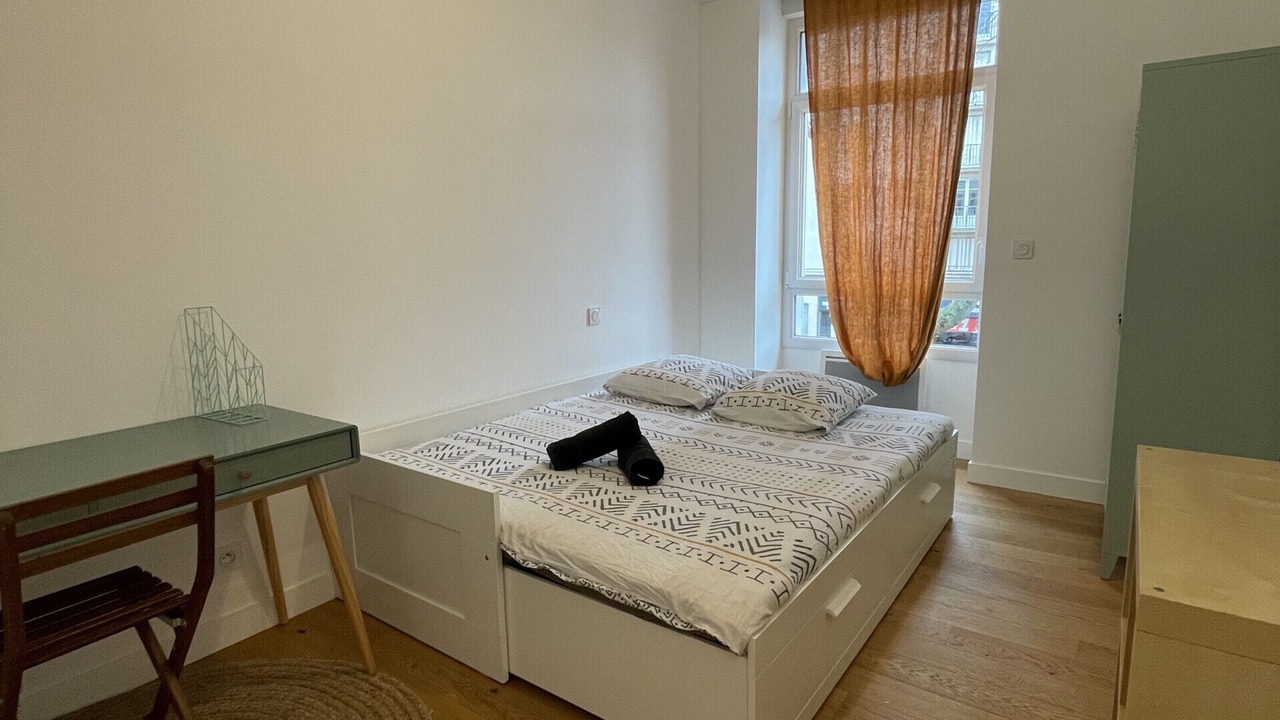 Photo of Others in Bollee