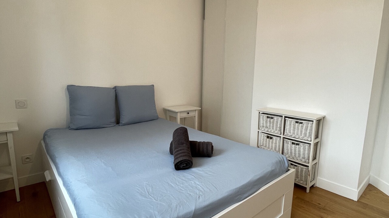 Photo of Others in Bollee