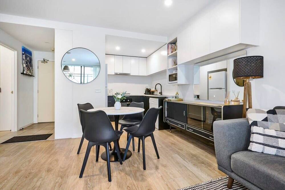 Photo of Others in Elwood