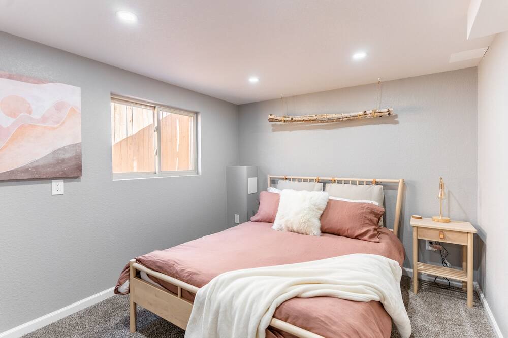 Photo of Bedroom in Scenic Heights