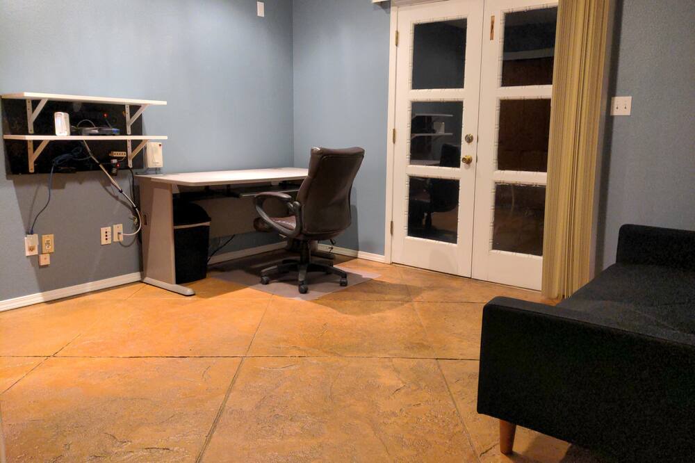 Photo of Bedroom in Alamedan Valley