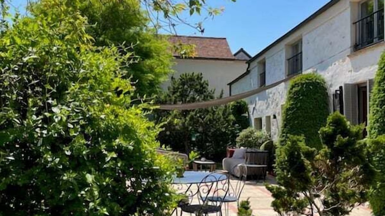 Photo of Outdoor in Saint-Leger-en-Yvelines