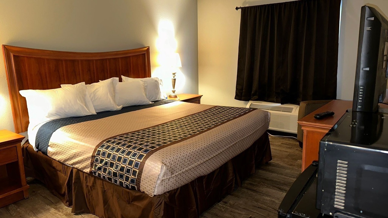 Photo of Bedroom in Huntington