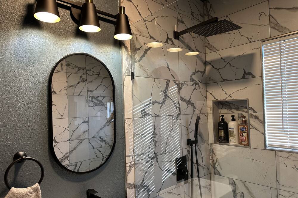 Photo of Bathroom in Central Oklahoma City