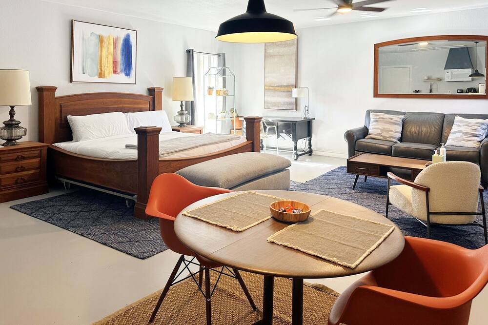 Photo of Bedroom in Central Oklahoma City