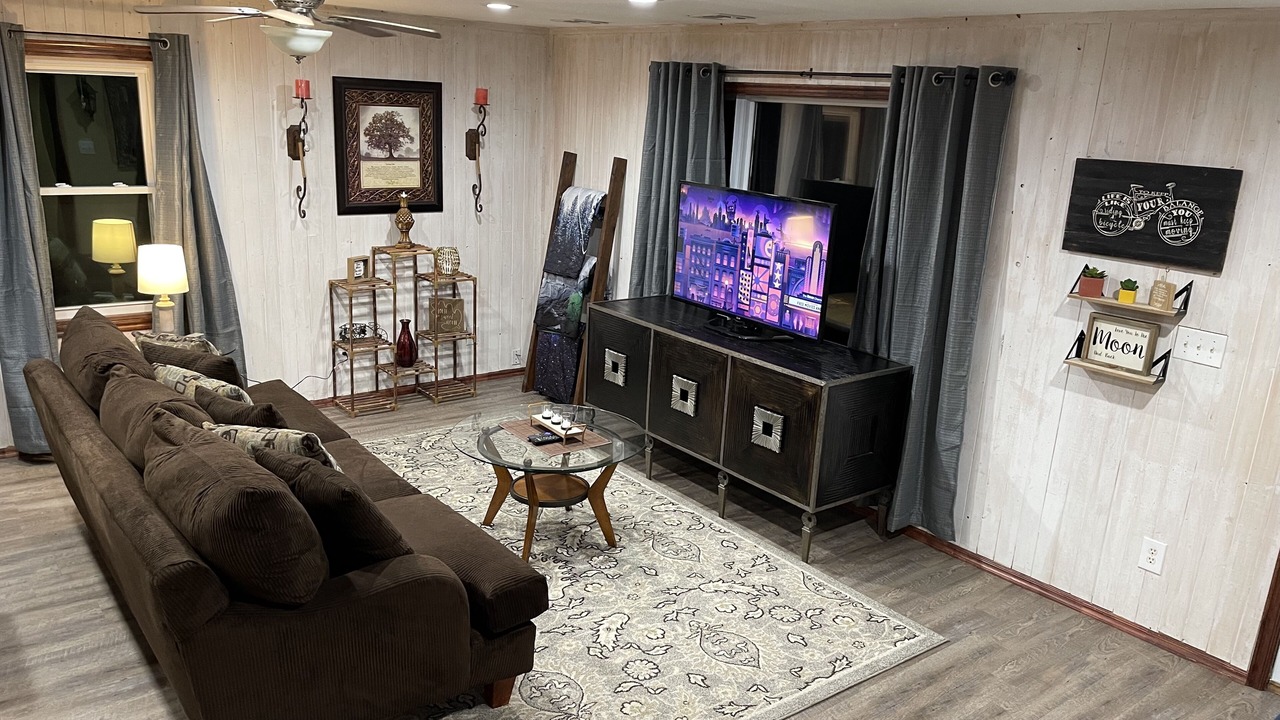 Photo of Livingroom in Hulbert